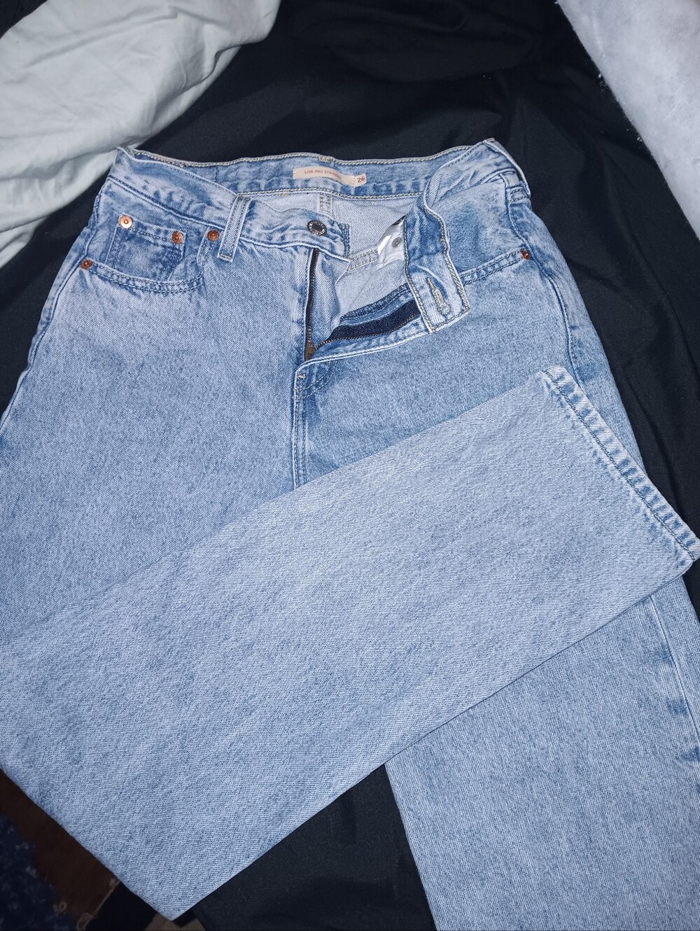 Levi's Low Pro Straight Jeans In Light Wash